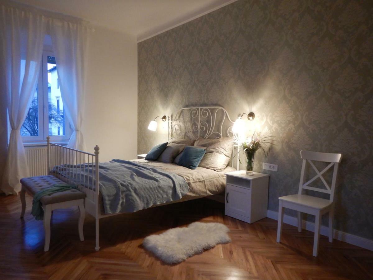 Poet'S Residence Ljubljana Kültér fotó